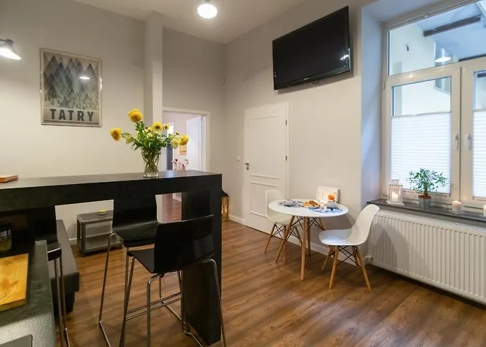 Wonderful, Secluded And Cozy In The Center. Apartman